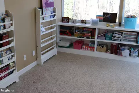 1588 Forest Villa Ln, Mclean, VA 22101 photo 34