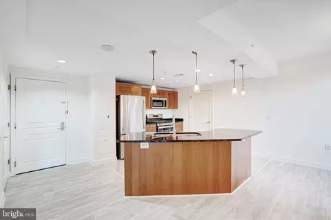 2451 Midtown Ave #927, Alexandria, VA 22303