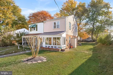5815 Blaine Dr, Alexandria, VA 22303