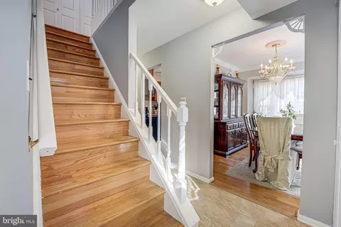 Entry Way - 6460 Franconia Ct, Springfield, VA 22150 photo 1 of 3