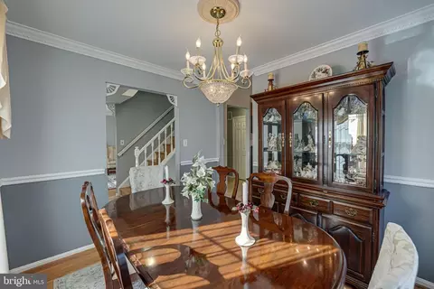 Dining - 6460 Franconia Ct, Springfield, VA 22150 photo 2 of 2
