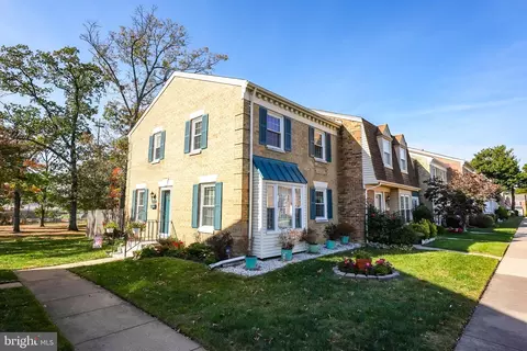6460 Franconia Ct, Springfield, VA 22150