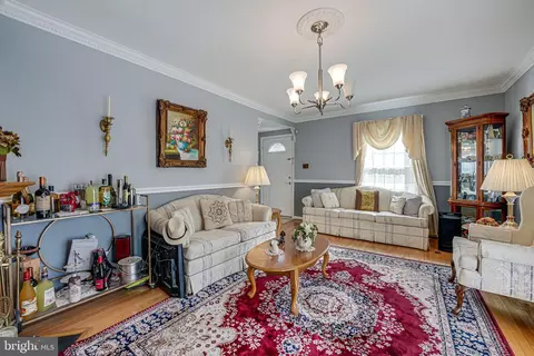 Living - 6460 Franconia Ct, Springfield, VA 22150 photo 1 of 1