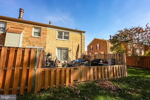 Exterior - 6460 Franconia Ct, Springfield, VA 22150 photo 4 of 5