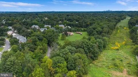 13110 Thompson Rd, Fairfax, VA 22033