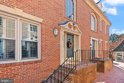 1539 Cedar Ave, Mclean, VA 22101
