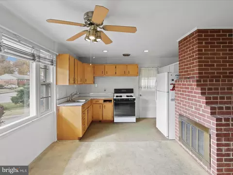 Other - 5321 Ravensworth Rd, Springfield, VA 22151 photo 2 of 7
