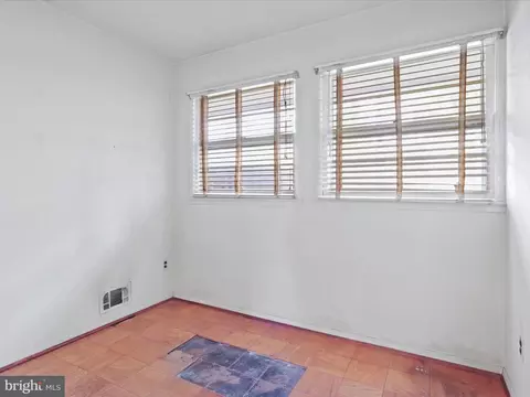 Bedroom - 5321 Ravensworth Rd, Springfield, VA 22151 photo 3 of 3
