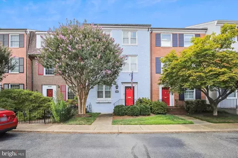 6316 Barrister Pl, Alexandria, VA 22307