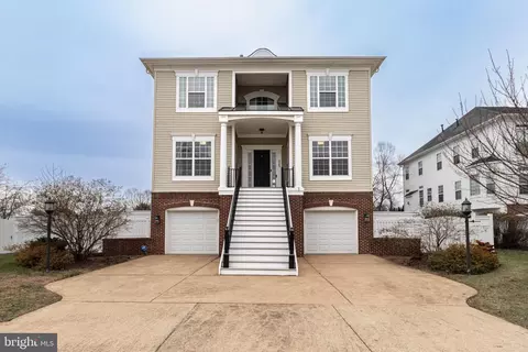9205 Haines Dr, Lorton, VA 22079