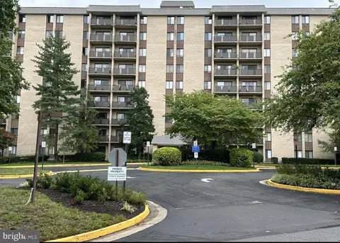 3101 S Manchester St #618, Falls Church, VA 22044