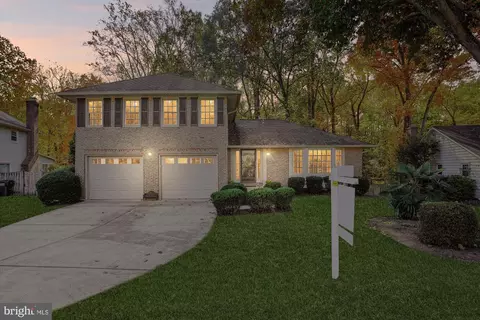 4526 Gilbertson Rd, Fairfax, VA 22032