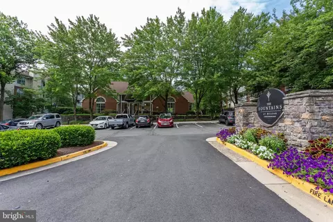 1504 Lincoln Way #411, Mclean, VA 22102