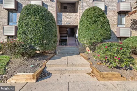 2233 Castle Rock Sq #11C, Reston, VA 20191