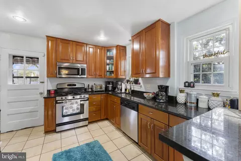 6019 Amherst Ave, Springfield, VA 22150 photo 5