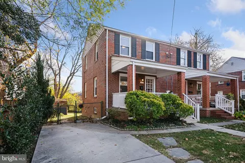 2705 Fairhaven Ave, Alexandria, VA 22303