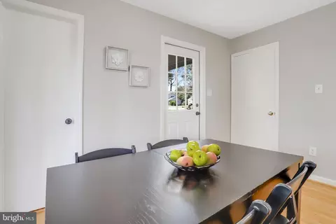 8715 Kenilworth Dr, Springfield, VA 22151 photo 20