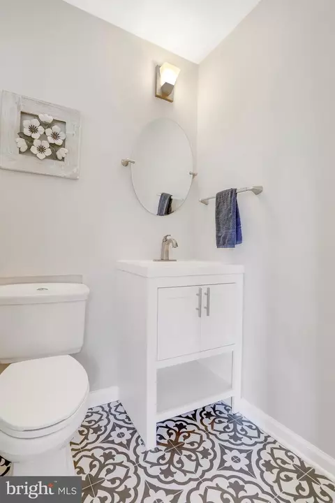 8715 Kenilworth Dr, Springfield, VA 22151 photo 27