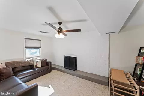8622 Kerry Ln, Springfield, VA 22152 photo 30