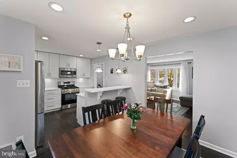 8622 Kerry Ln, Springfield, VA 22152 photo 13