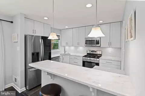 8622 Kerry Ln, Springfield, VA 22152 photo 8
