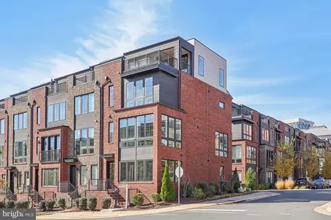 1970 Roland Clarke Pl, Reston, VA 20191