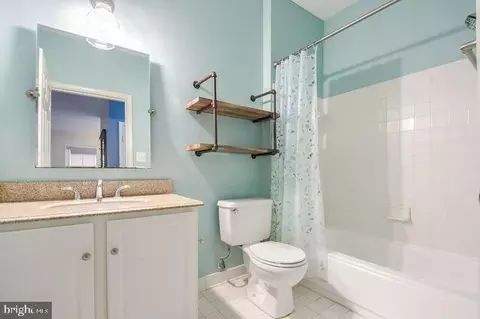 Bath - 1300 Windleaf Dr #G, Reston, VA 20194 photo 2 of 2