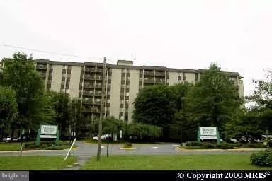 6001 Arlington Blvd #114, Falls Church, VA 22044