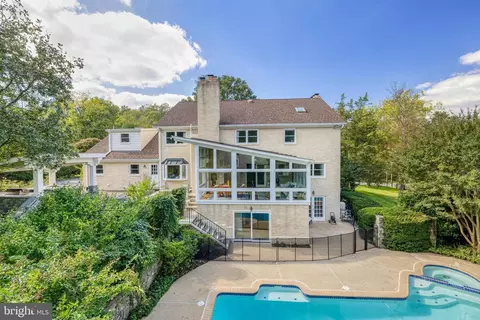 1107 Savile Ln, Mclean, VA 22101 photo 1
