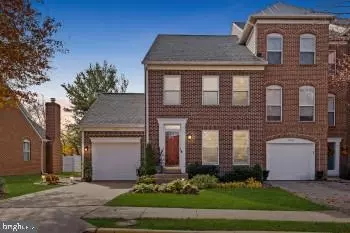 12056 Edgemere Cir, Reston, VA 20190