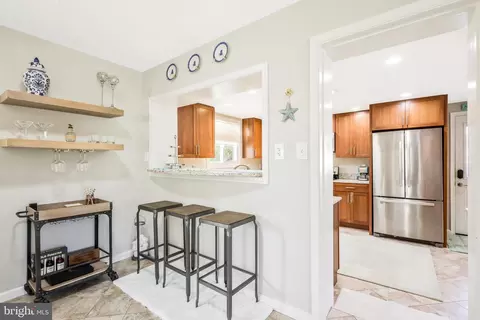 5515 Inverchapel Rd, Springfield, VA 22151 photo 4