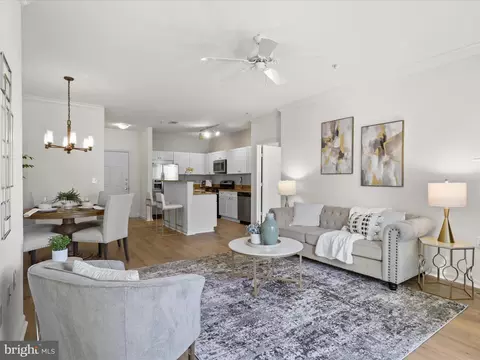 11326 Aristotle Dr #4-301, Fairfax, VA 22030
