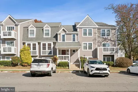 12896 A Grays Pointe Rd #12896A, Fairfax, VA 22033