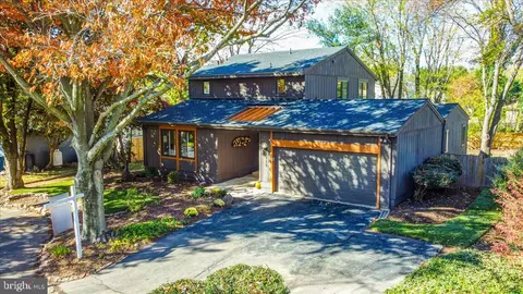 2514 Congreve Ct, Herndon, VA 20171