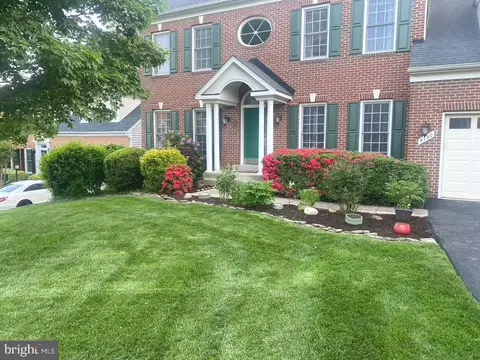 5139 Gagne Ct, Fairfax, VA 22030