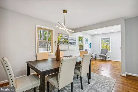 Dining - 6239 Kellogg Dr, Mclean, VA 22101 photo 3 of 5