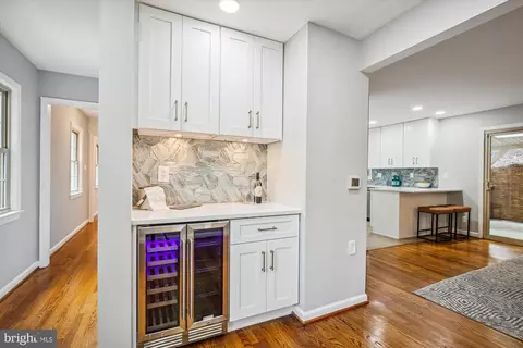Entry Way - 6239 Kellogg Dr, Mclean, VA 22101 photo 1 of 5