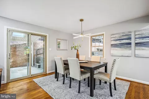 Dining - 6239 Kellogg Dr, Mclean, VA 22101 photo 2 of 5