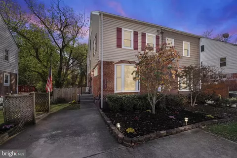 2307 Mary Baldwin Dr, Alexandria, VA 22307