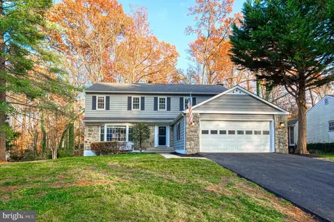 9352 Tovito Dr, Fairfax, VA 22031