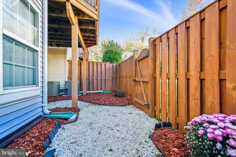 7376 Deansgate Ct, Springfield, VA 22150 photo 6
