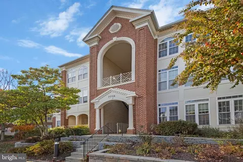 7704 Haynes Point Way #B, Alexandria, VA 22315