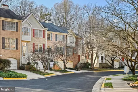 11425 Heritage Oak Ct, Reston, VA 20194