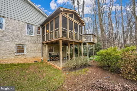 Exterior - 6600 Baymeadow Ct, Mclean, VA 22101 photo 16 of 20