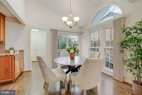 Dining - 6600 Baymeadow Ct, Mclean, VA 22101 photo 5 of 6