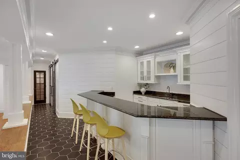Entry Way - 8115 Spring Hill Farm Dr, Mclean, VA 22102 photo 19 of 21