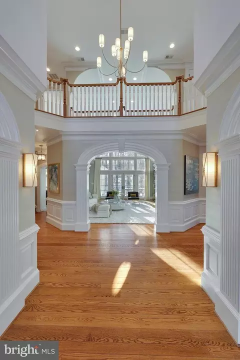 Entry Way - 8115 Spring Hill Farm Dr, Mclean, VA 22102 photo 6 of 21