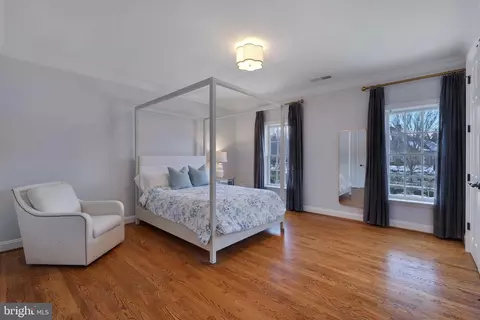 Bedroom - 8115 Spring Hill Farm Dr, Mclean, VA 22102 photo 7 of 7