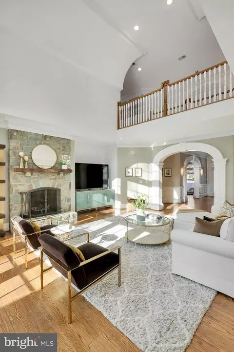 Living - 8115 Spring Hill Farm Dr, Mclean, VA 22102 photo 2 of 12
