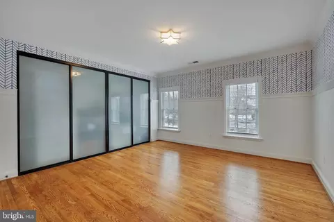 Bedroom - 8115 Spring Hill Farm Dr, Mclean, VA 22102 photo 5 of 7